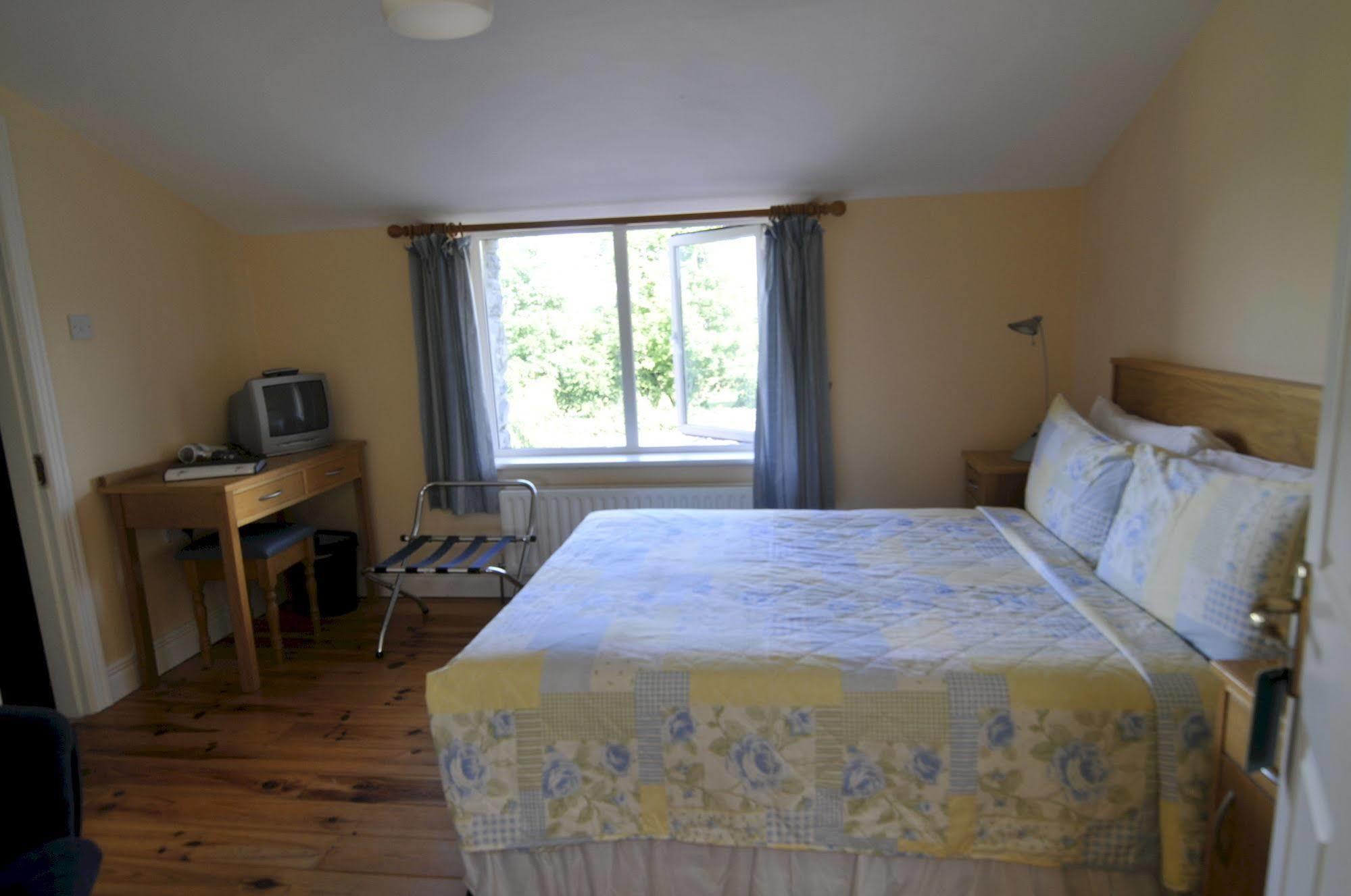 Carrowntober House B & B Oughterard Ngoại thất bức ảnh
