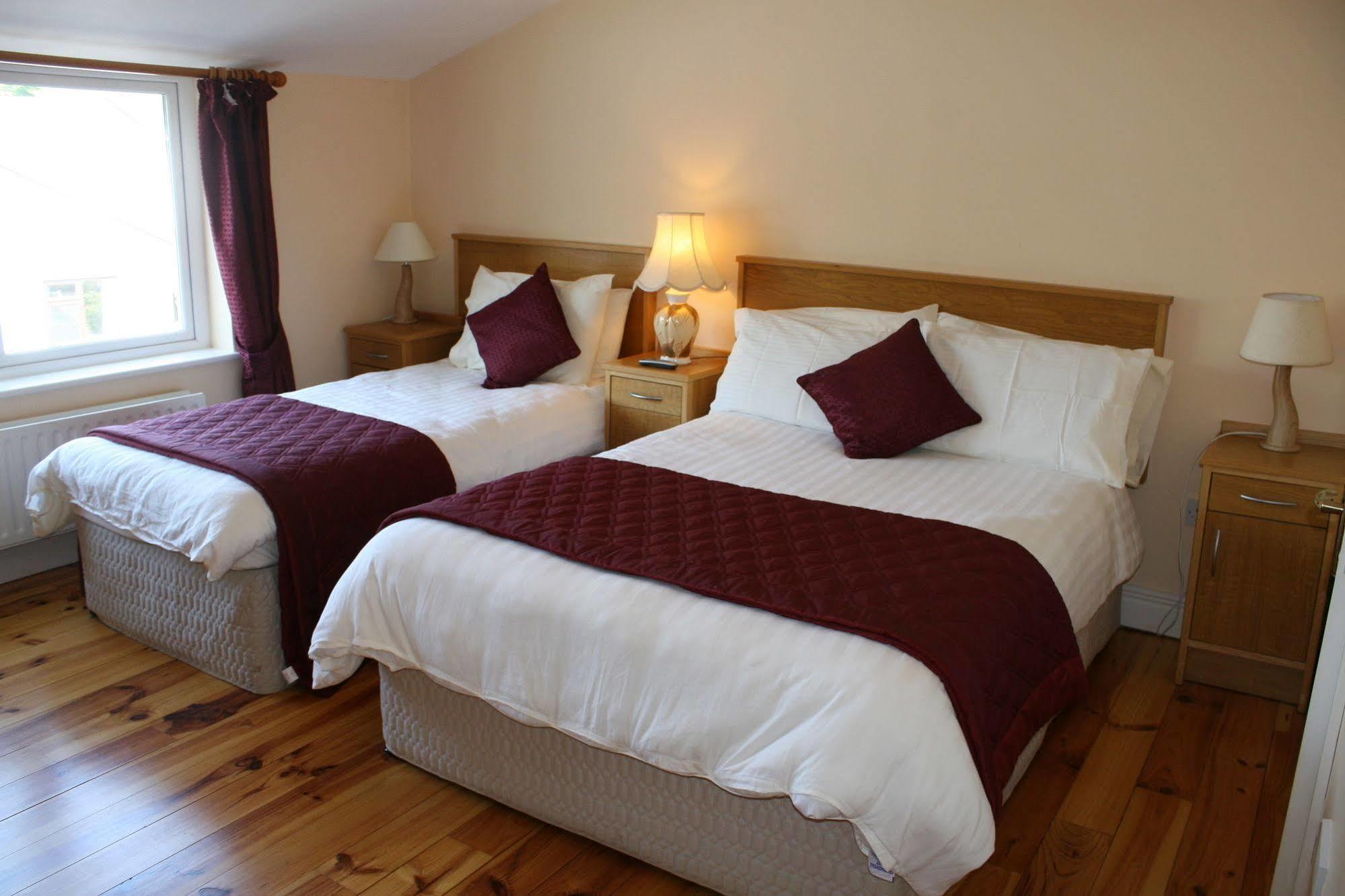 Carrowntober House B & B Oughterard Ngoại thất bức ảnh